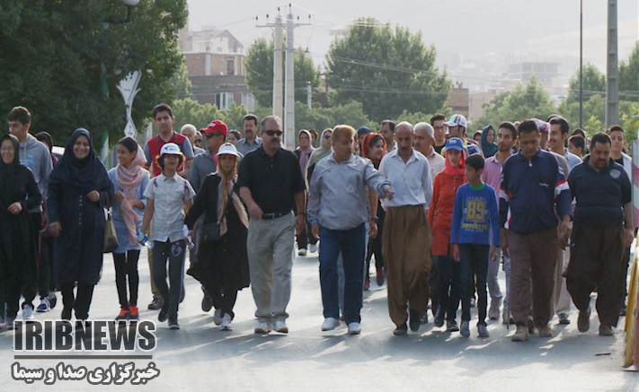 همایش بزرگ پیاده روی خانوادگی درمهاباد