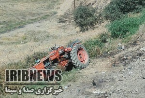 جان باختن کشاورزمهابادی براثرواژگونی تراکتور