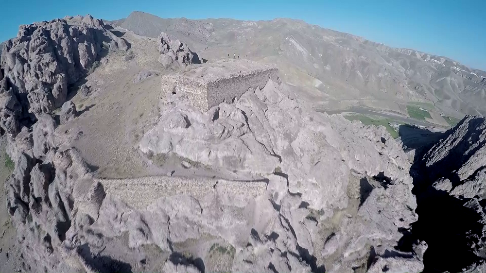 گذری بر شهرستان تاریخی میانه