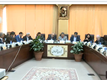 پور ابراهیمی: نهایی شدن طرح دولت و مجلس برای ساماندهی بازار ارز