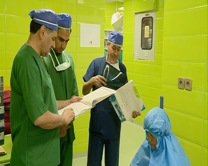 مرد نکونام نمیرد هرگز