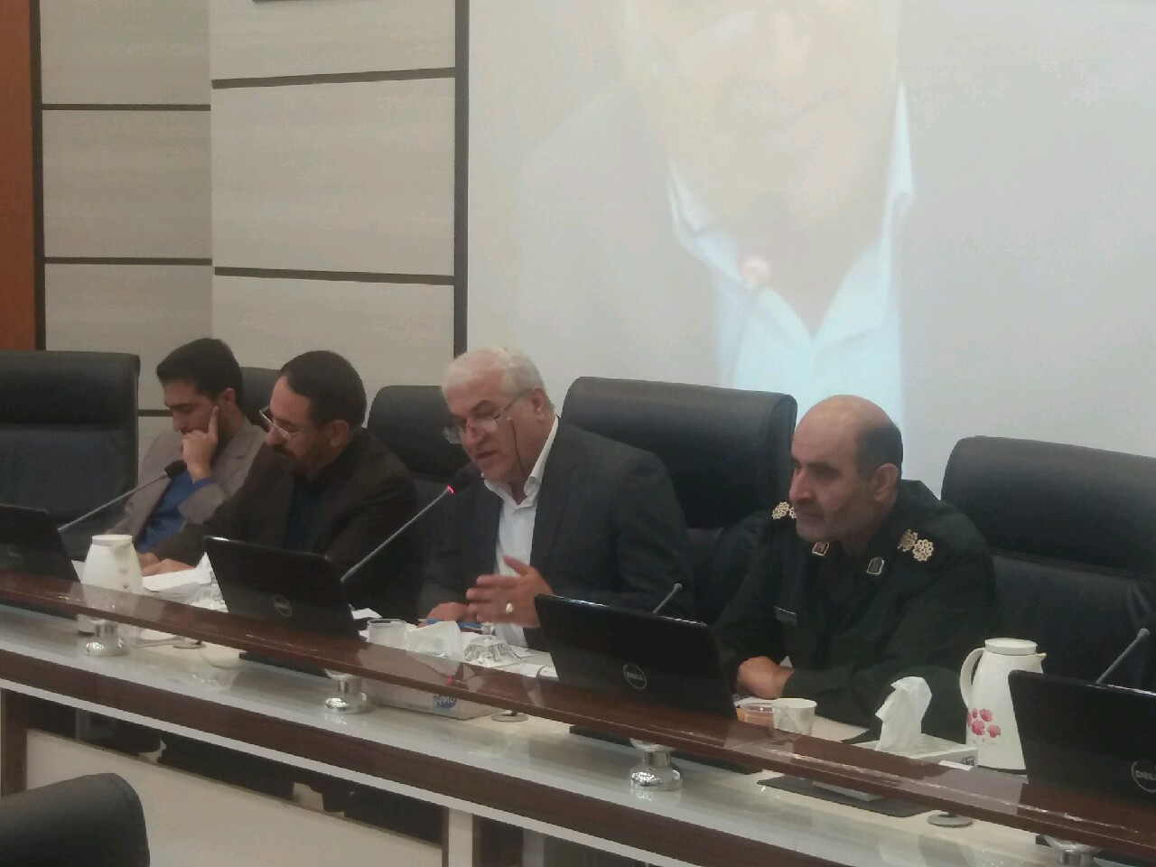 ضرب العجل فرماندار به متصرفان اراضی ملی در گچساران