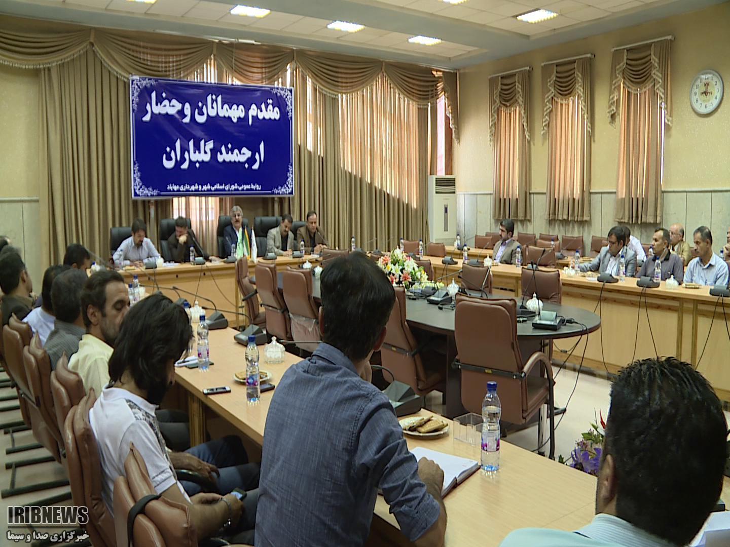 زیباسازی جداره  بناهای تاریخی شهرمهاباد زیباسازی جداره  بناهای تاریخی شهرمهاباد