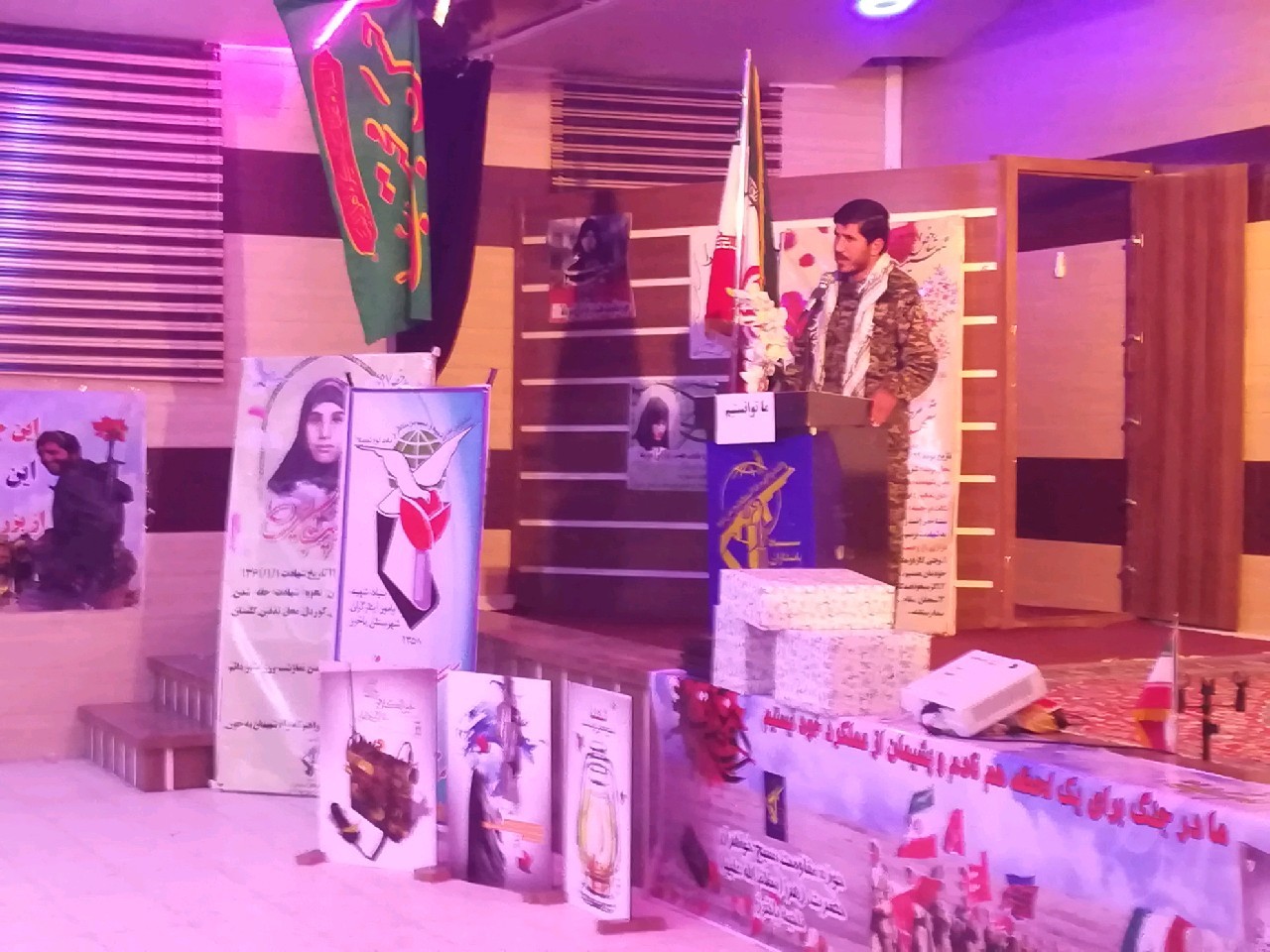 جشنواره منطقه‌ای شعر دفاع مقدس در باخرز