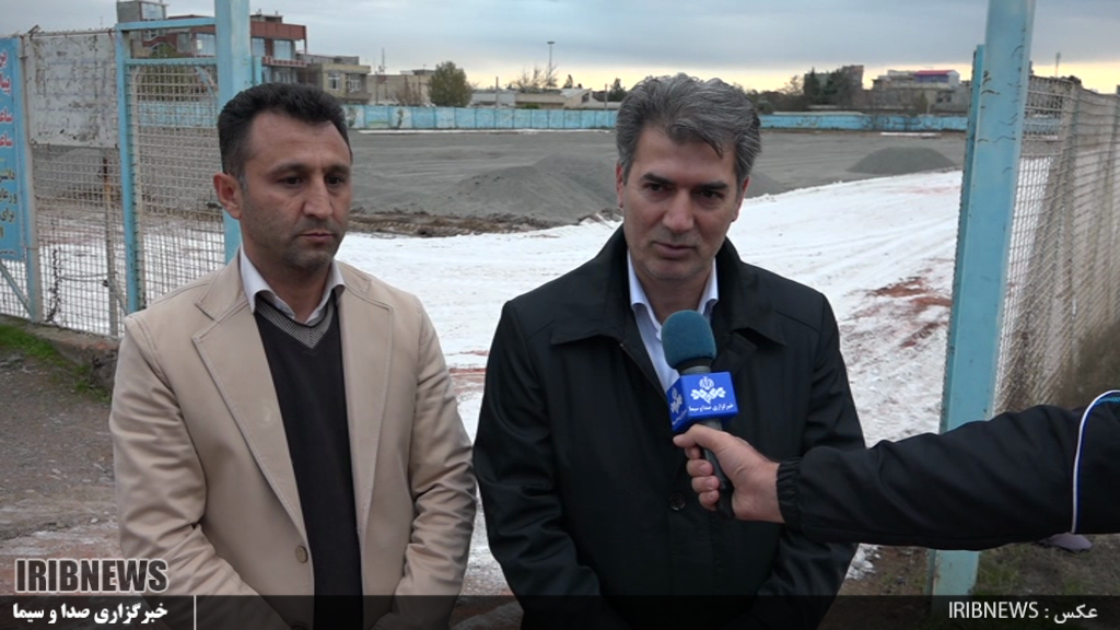 بازسازی زمین چمن استادیوم شهید کلانتری پارس آباد