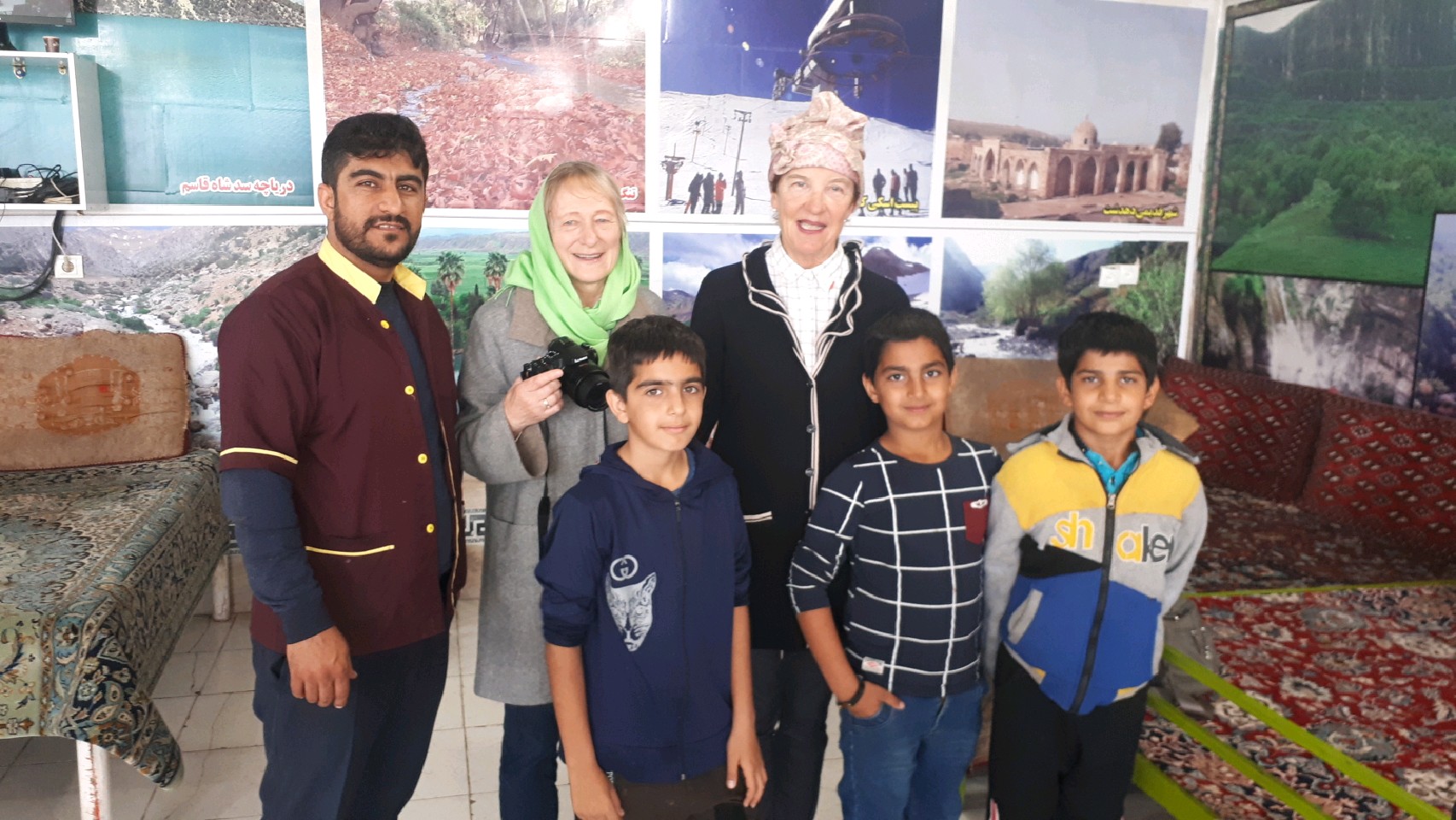 حضور گردشگران خارجی در منطقه شلالدون باشت