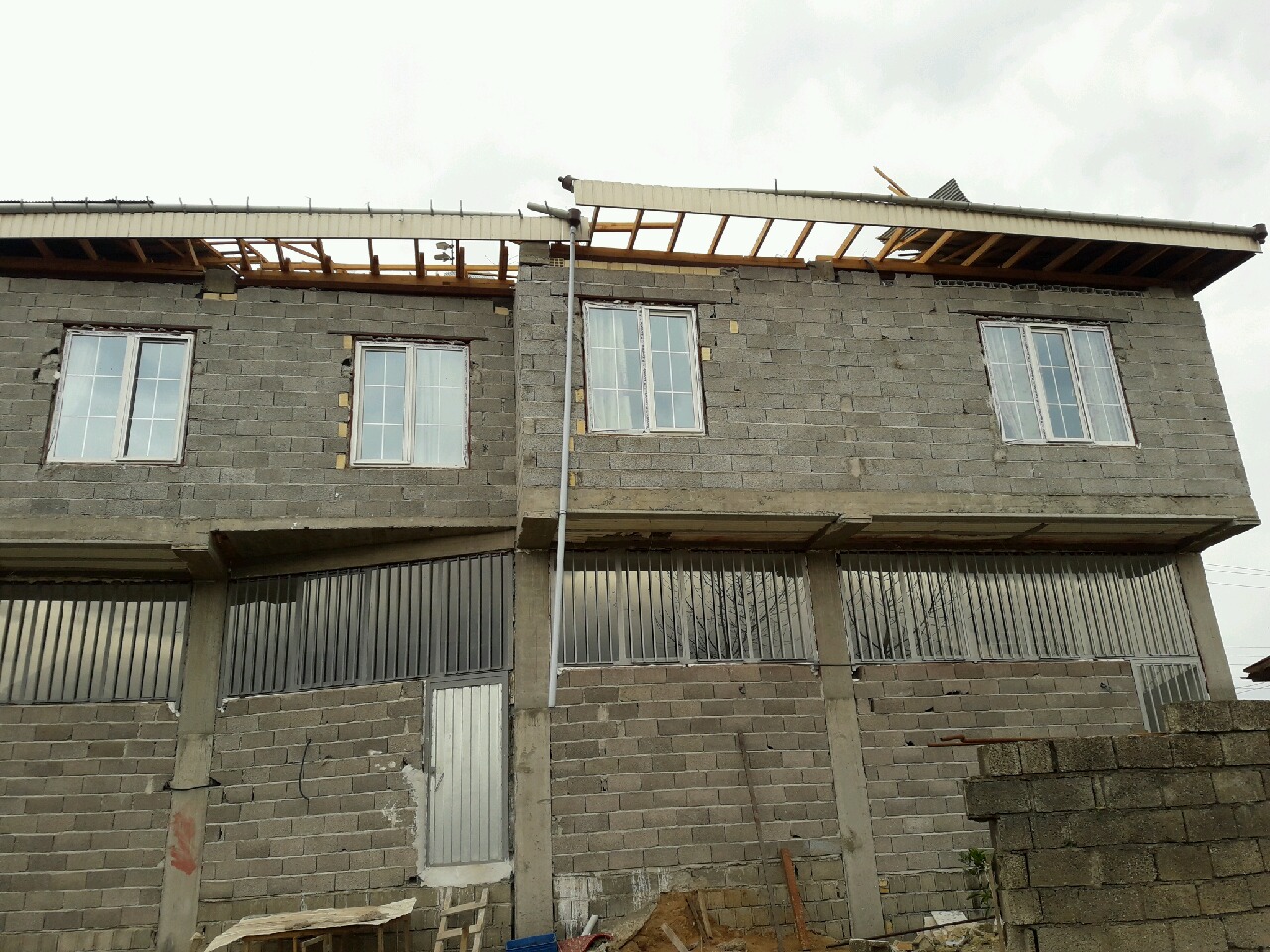 خسارت میلیاردی باد در گیلان