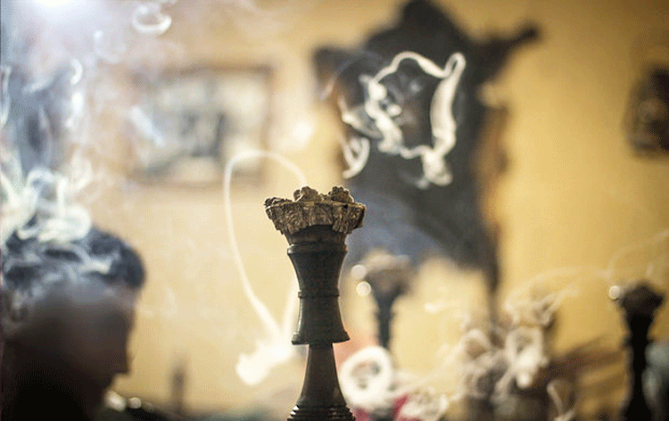 باورهای غلط درباره مصرف قلیان و سیگار باورهای غلط درباره مصرف قلیان و سیگار