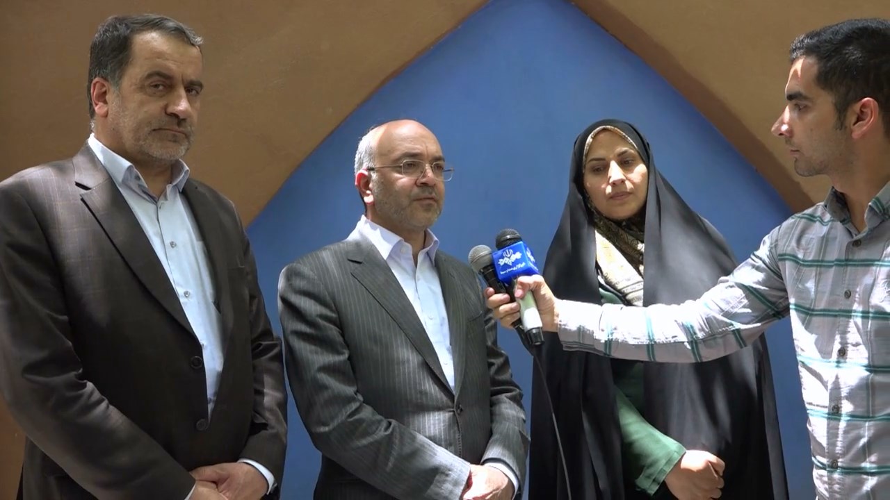 بازدید مدیرعامل شرکت آب و فاضلاب کشور از طرح انتقال آب شرب به دهاقان بازدید مدیرعامل شرکت آب و فاضلاب کشور از طرح انتقال آب شرب به دهاقان