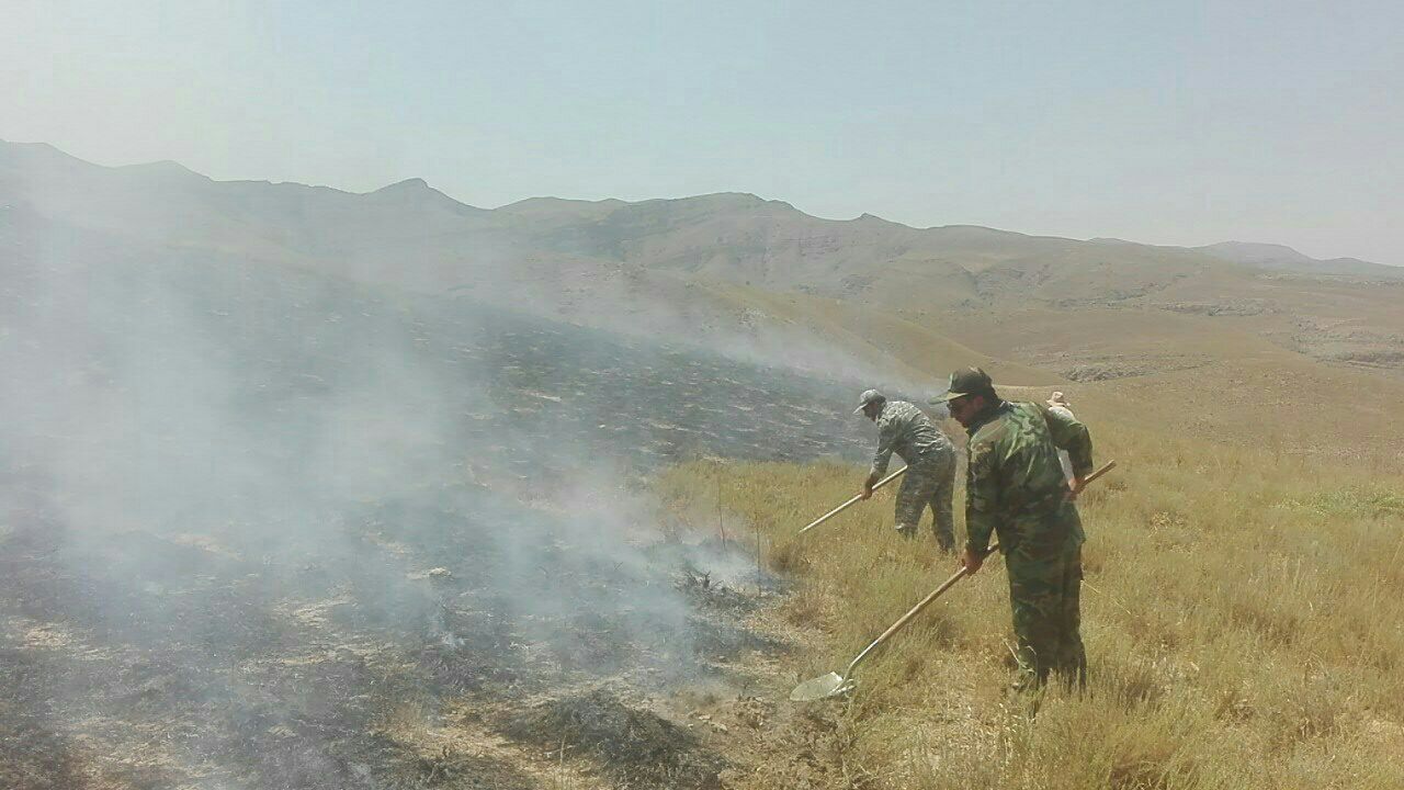 مهار آتش سوزی مراتع گنداب درگز