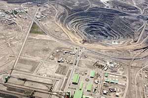 سنگ اندازی های خام ،زنجیرفولاد را پاره کرد