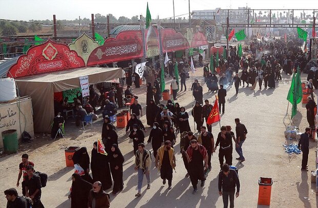 زائران اربعین در بازگشت از عراق کنترل بهداشتی میشوند زائران اربعین در بازگشت از عراق کنترل بهداشتی میشوند