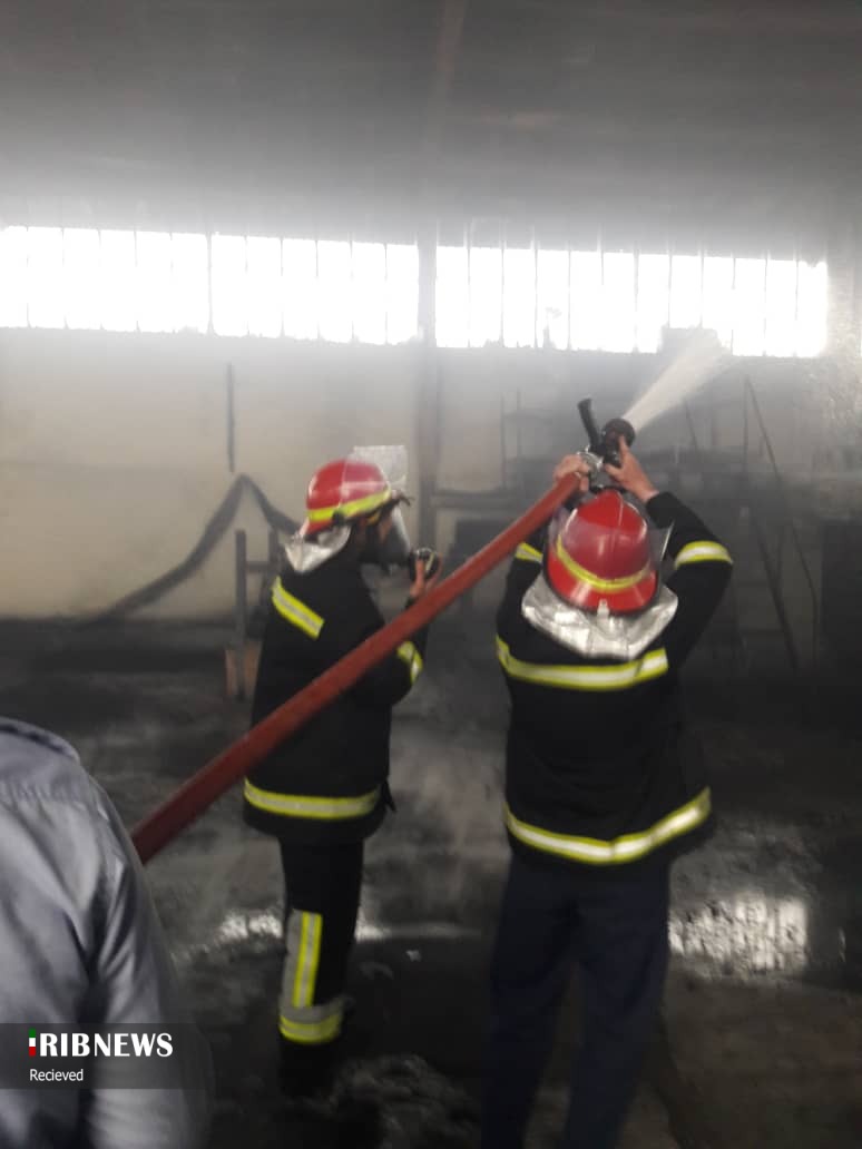 یک واحد صنعتی طعمه حریق شد یک واحد صنعتی طعمه حریق شد