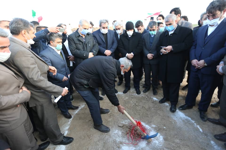 آغاز ساخت واحد تولید لبنیات در ناحیه صنعتی پارس آباد