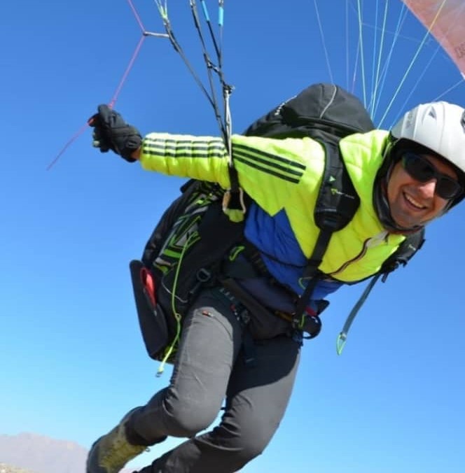 جانباختن پاراگلایدر سوار در سیرجان