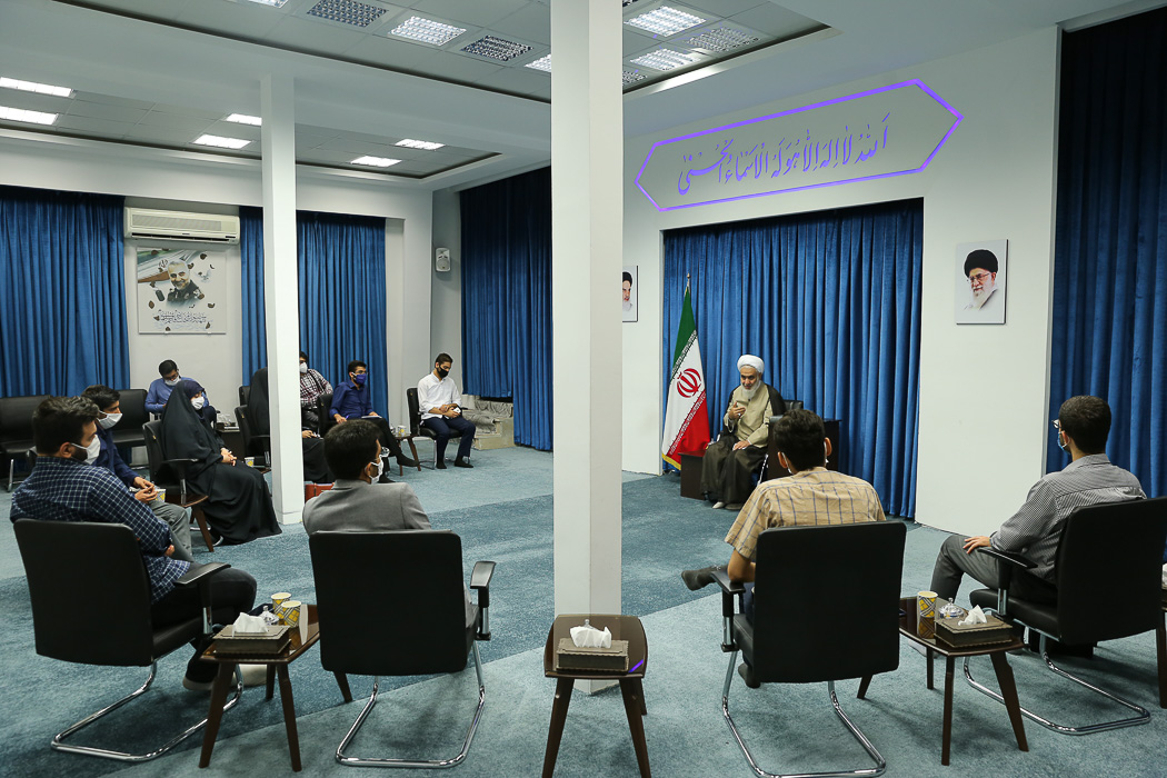 جریان مواسات با رویکرد مفسده‌ستیزی ادامه یابد