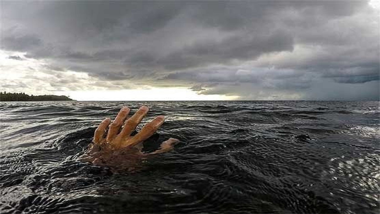 نوجوان الموتی، گرفتار در چنگال سیلاب