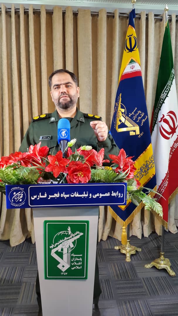 اهدای هزار جهیزیه و دو هزار بسته نوشت ابزار به اقشار محروم فارس اهدای هزار جهیزیه و دو هزار بسته نوشت ابزار به اقشار محروم فارس