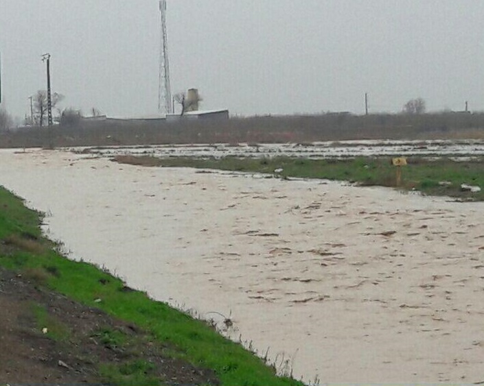 لایروبی رودخانه حاجی عرب بویین زهرا لایروبی رودخانه حاجی عرب بویین زهرا