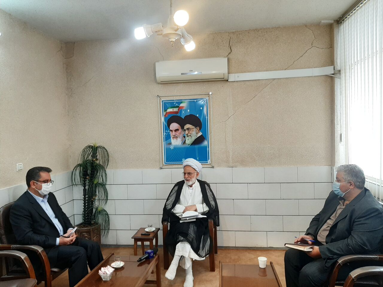 نهضت خمینی احیاگر اسلام و ارزش‌های انسانی است