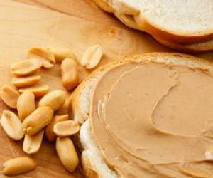 علل عمده ولع در خوردن تنقلات و مواد خوراکی خوشمزه علل عمده ولع در خوردن تنقلات و مواد خوراکی خوشمزه