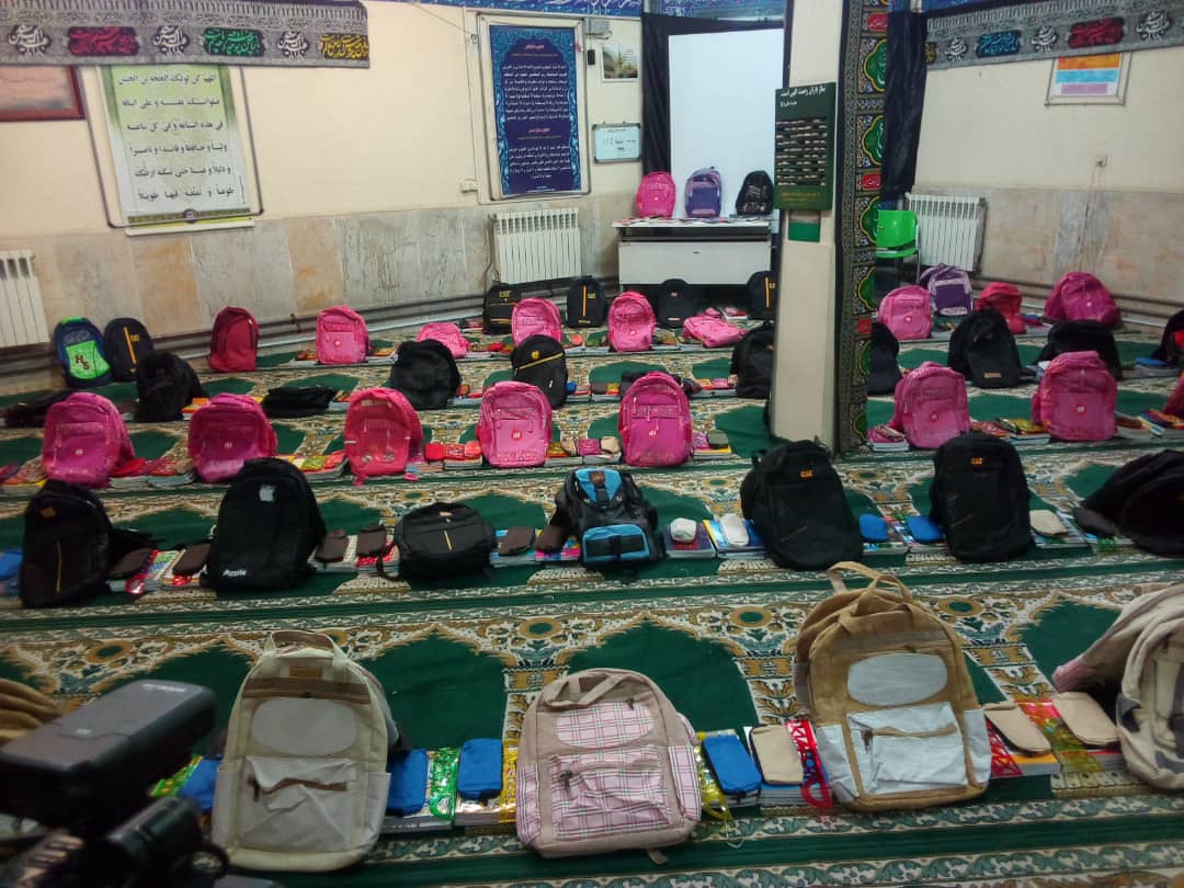 اهدای هزار بسته لوازم التحریر به دانش آموزان مددجوی بهزیستی قزوین