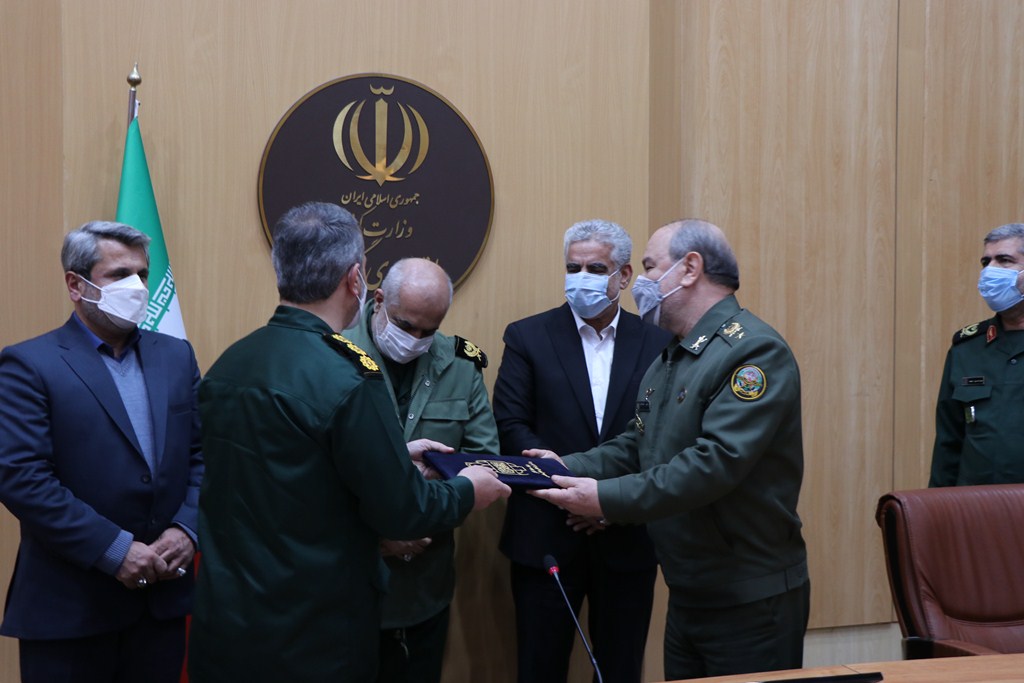 استاندار گیلان : پیشرفت انقلاب اسلامی ایران با پشتوانه حمایت های مردمی