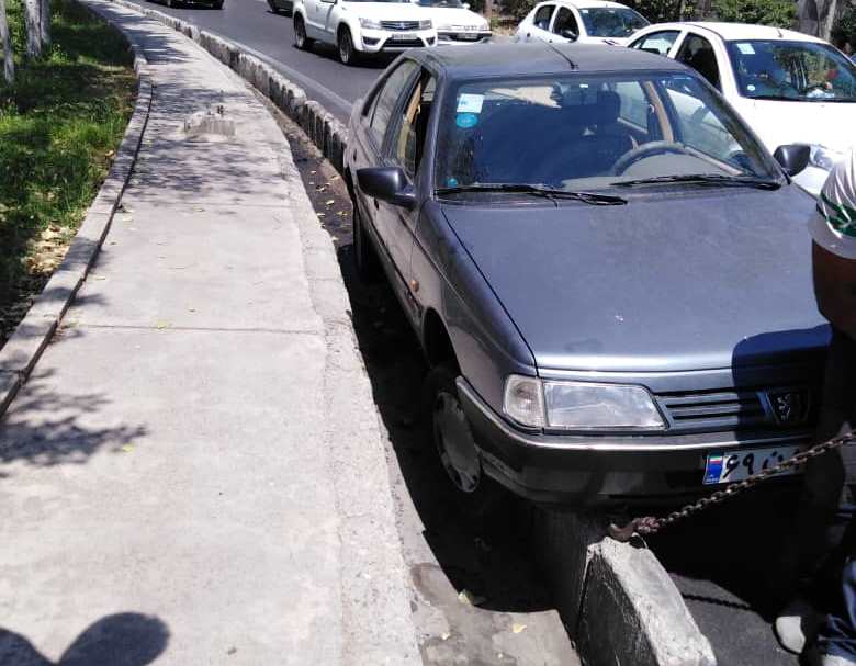 سکته قلبی راننده پژو در بزرگراه چمران