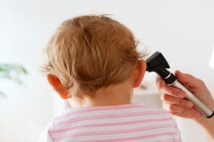بیماریهای ویروسی و میکروبی علت عفونت گوش کودکان بیماریهای ویروسی و میکروبی علت عفونت گوش کودکان