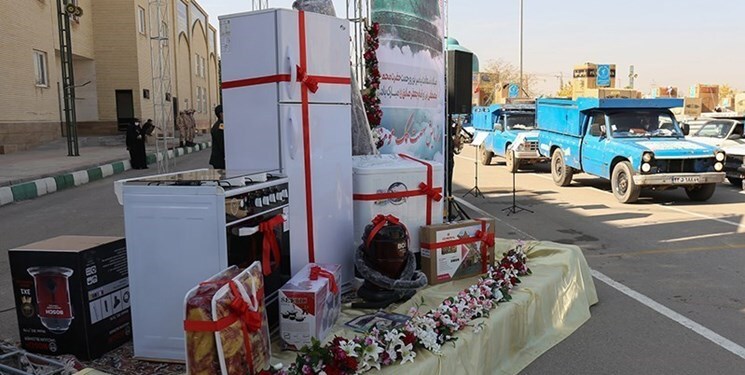 اهدا جهیزیه به نوعروسان شاهین دژی اهدا جهیزیه به نوعروسان شاهین دژی