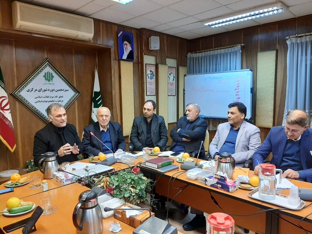 رئیس هیئت فوتبال تهران: حاشیهها را از فوتبال تهران دور میکنیم رئیس هیئت فوتبال تهران: حاشیهها را از فوتبال تهران دور میکنیم