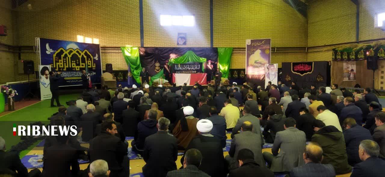 تشییع نمادین پیکرشهید گمنام در کانون اصلاح و تربیت ارومیه تشییع نمادین پیکرشهید گمنام در کانون اصلاح و تربیت ارومیه