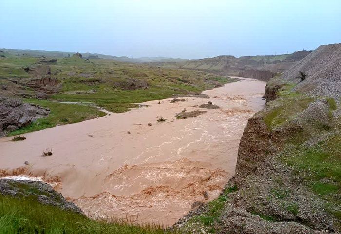 مقابله با سیلاب در شبکههای آبیاری شمال خوزستان مقابله با سیلاب در شبکههای آبیاری شمال خوزستان