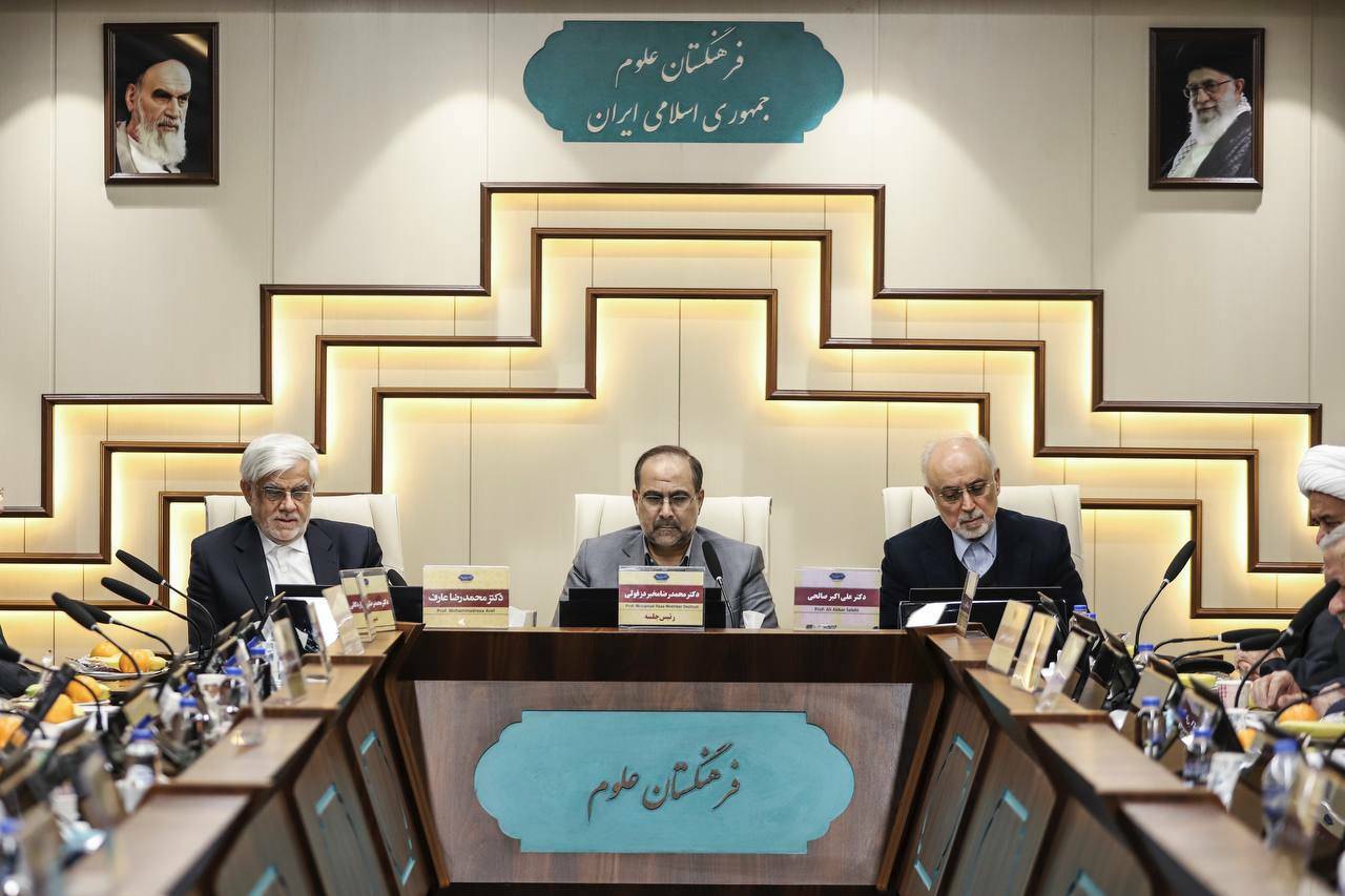 نباید اجازه دهیم کوچکترین مسألهای در کشور تبدیل به یک بحران ملی شود نباید اجازه دهیم کوچکترین مسألهای در کشور تبدیل به یک بحران ملی شود