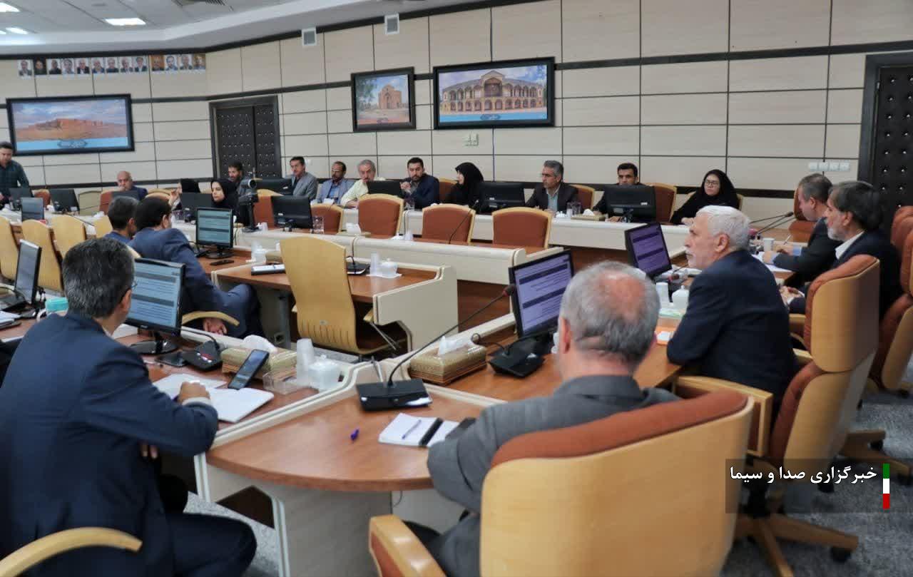 همکاری دستگاه‌های اجرایی برای حل آسیب‌های اجتماعی ضروری است