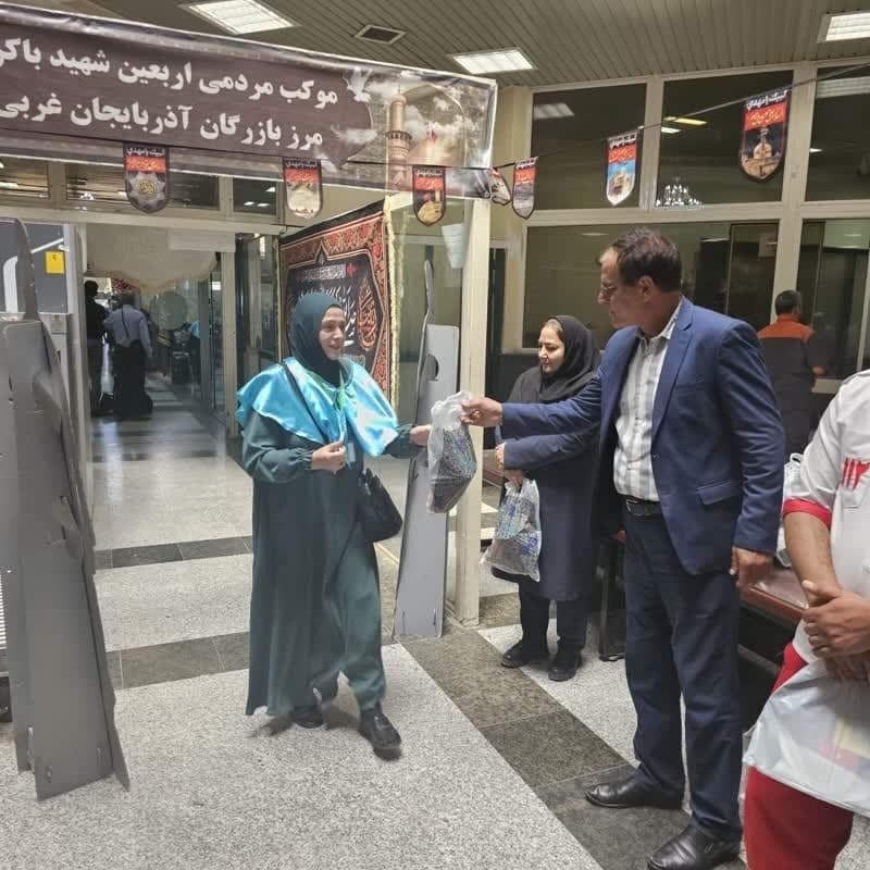 ظرفیتهای گردشگری و تاریخی آذربایجان غربی به زوار خارجی اربعین معرفی میشود ظرفیتهای گردشگری و تاریخی آذربایجان غربی به زوار خارجی اربعین معرفی میشود