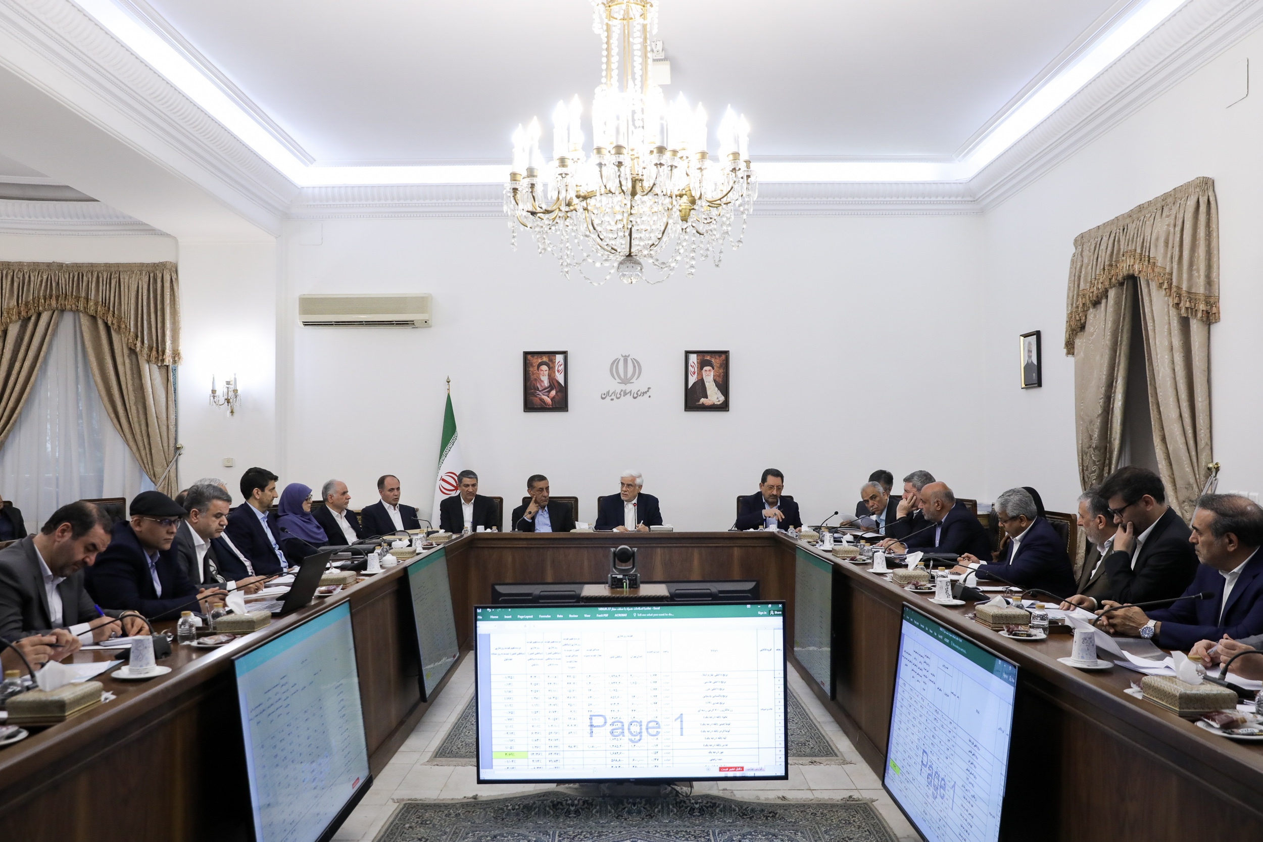 مأموریت عارف به وزارت تعاون درباره طرح کالابرگ الکترونیکی مأموریت عارف به وزارت تعاون درباره طرح کالابرگ الکترونیکی