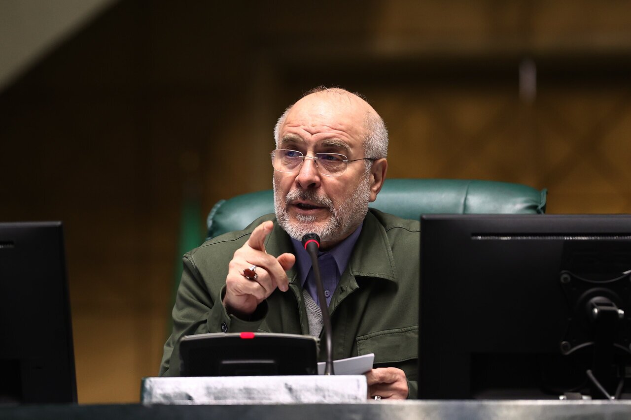 کالا‌هایی که به ارز ترجیحی ارتباطی ندارند نباید گران شوند