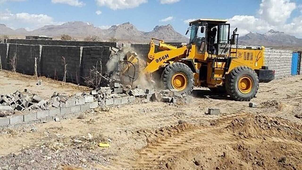 رفع تصرف از ۶ هزار متر مربع زمین در بندرعباس رفع تصرف از ۶ هزار متر مربع زمین در بندرعباس