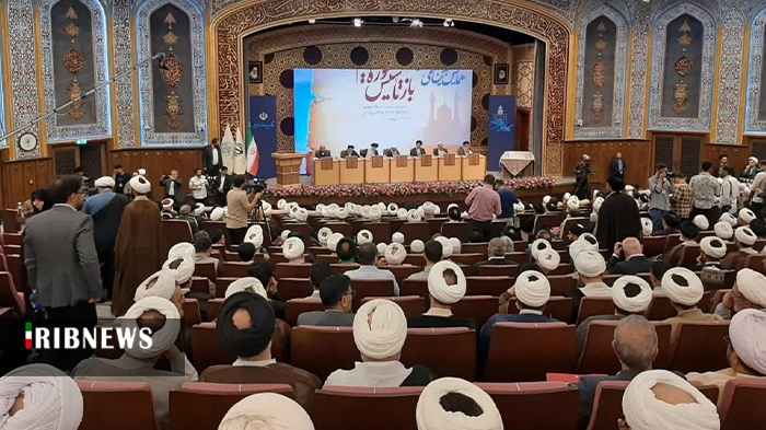 آغاز همایش یکصدمین سالگرد باز تاسیس حوزه علمیه قم