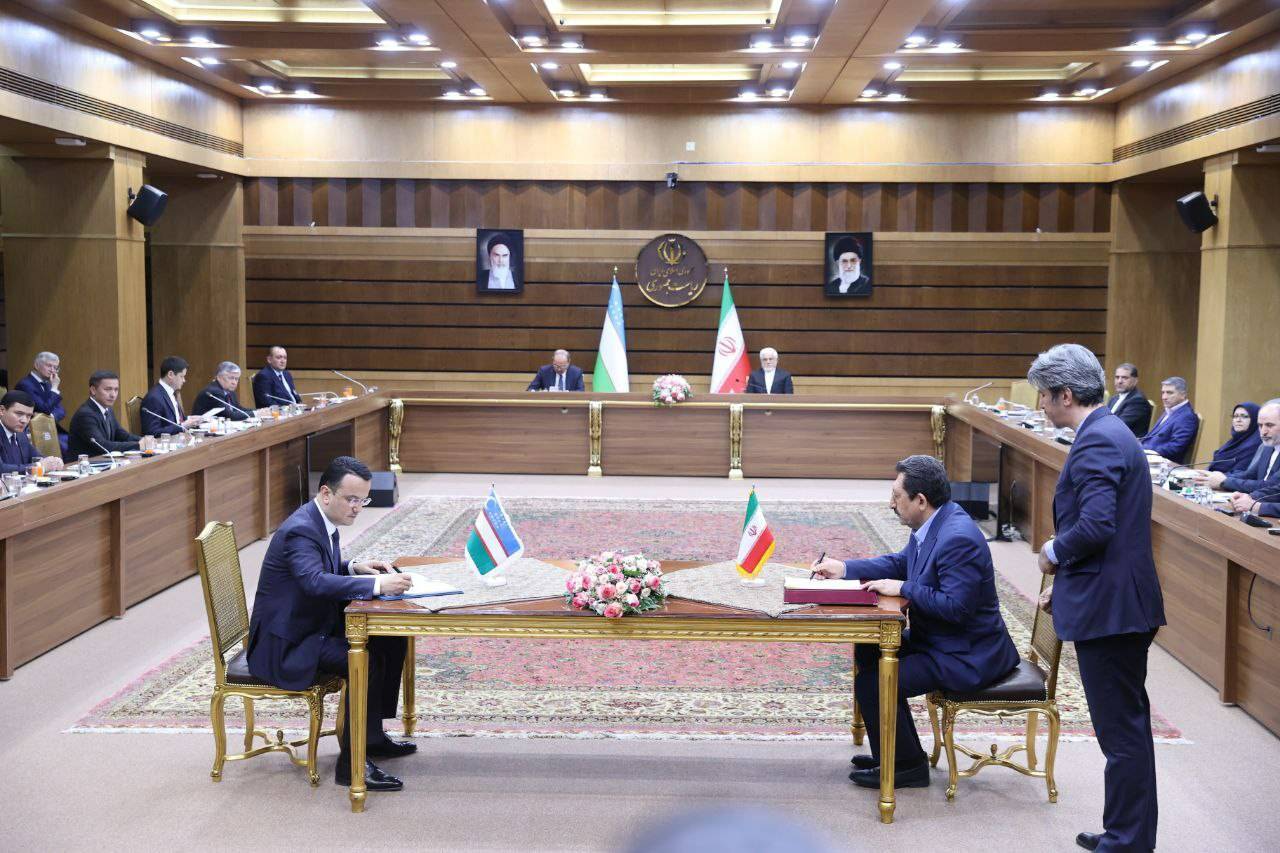 امضای ۴ سند همکاری مشترک میان ایران و ازبکستان