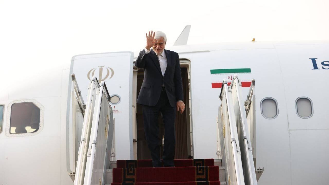 معاون اول رئیس جمهور وارد تبریز شد+گ