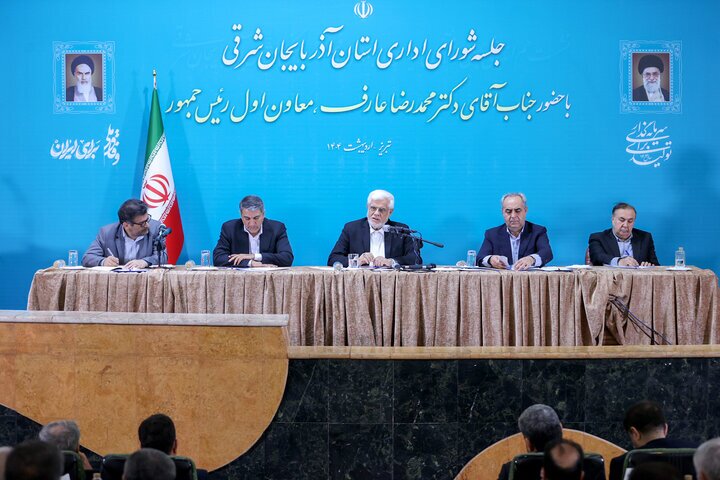 راهبرد واگذاری اختیارات به استا‌ن‌ها را در دولت پیگیری می‌کنیم