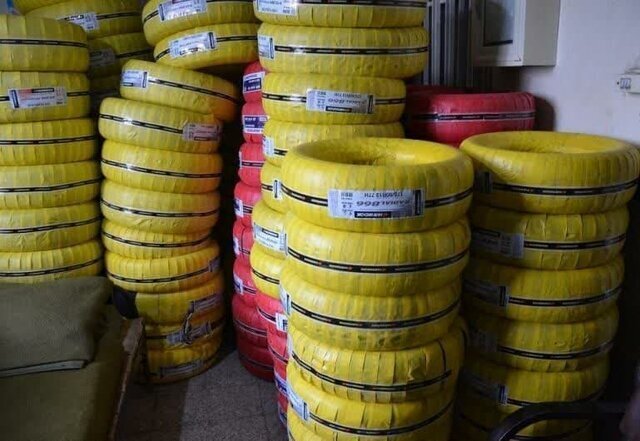 کشف یک هزار حلقه لاستیک قاچاق در ارومیه