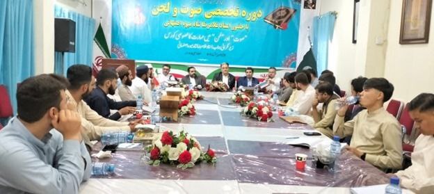 تقویت مهارت‌های قرآنی در پاکستان با حضور استاد ایرانی