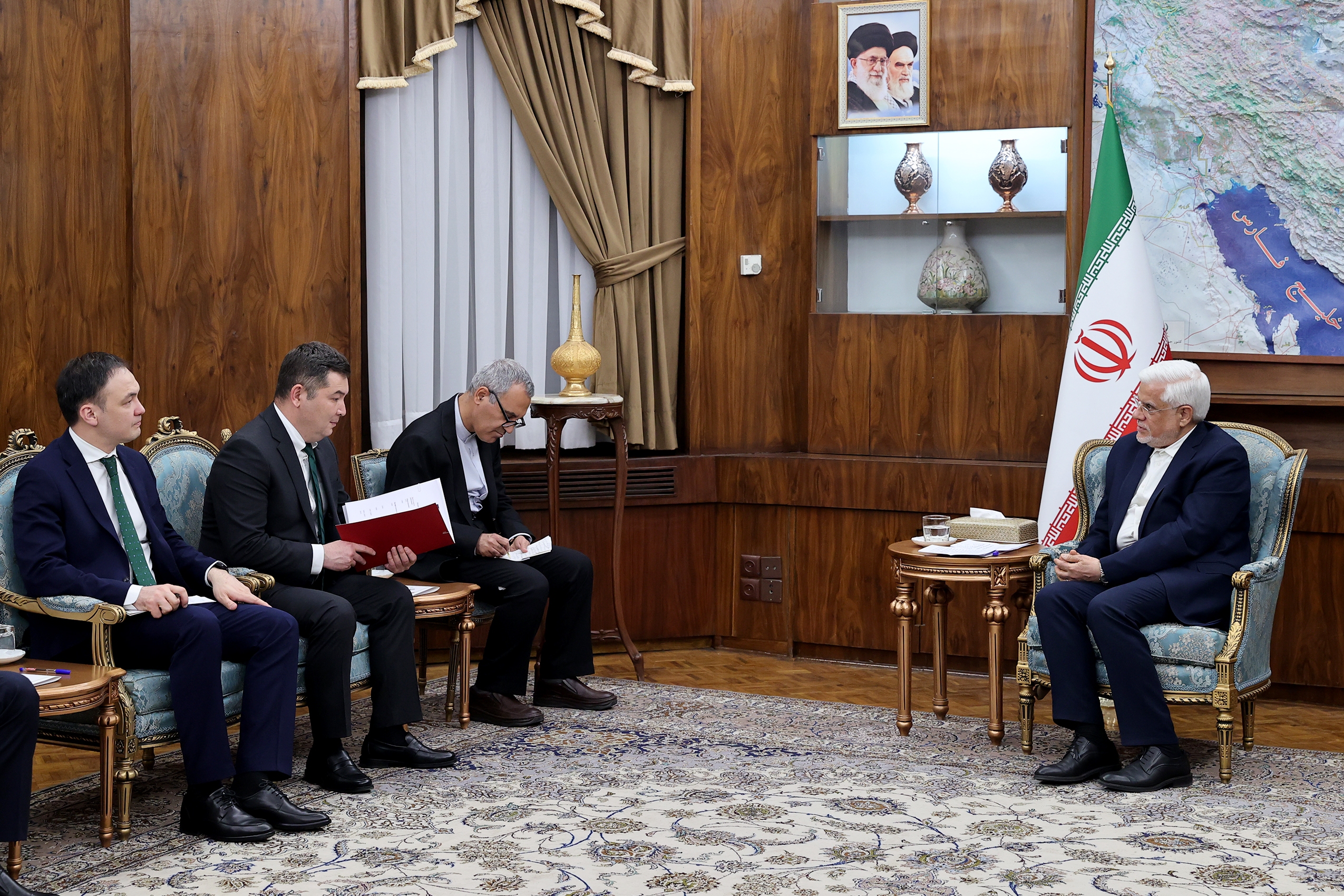 افزایش حجم مبادلات اقتصادی ایران و قرقیزستان را امكانپذير میدانيم افزایش حجم مبادلات اقتصادی ایران و قرقیزستان را امكانپذير میدانيم