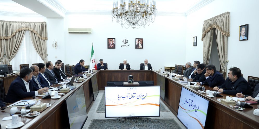 اجرای طرحهای پنجگانه انتقال آب دریا الزامی است اجرای طرحهای پنجگانه انتقال آب دریا الزامی است