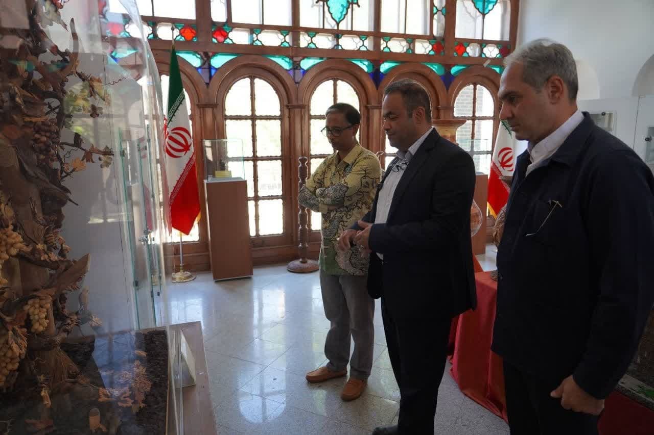 بازدید سفیر بنگلادش در ایران از جاذبه‌های تاریخی ارومیه