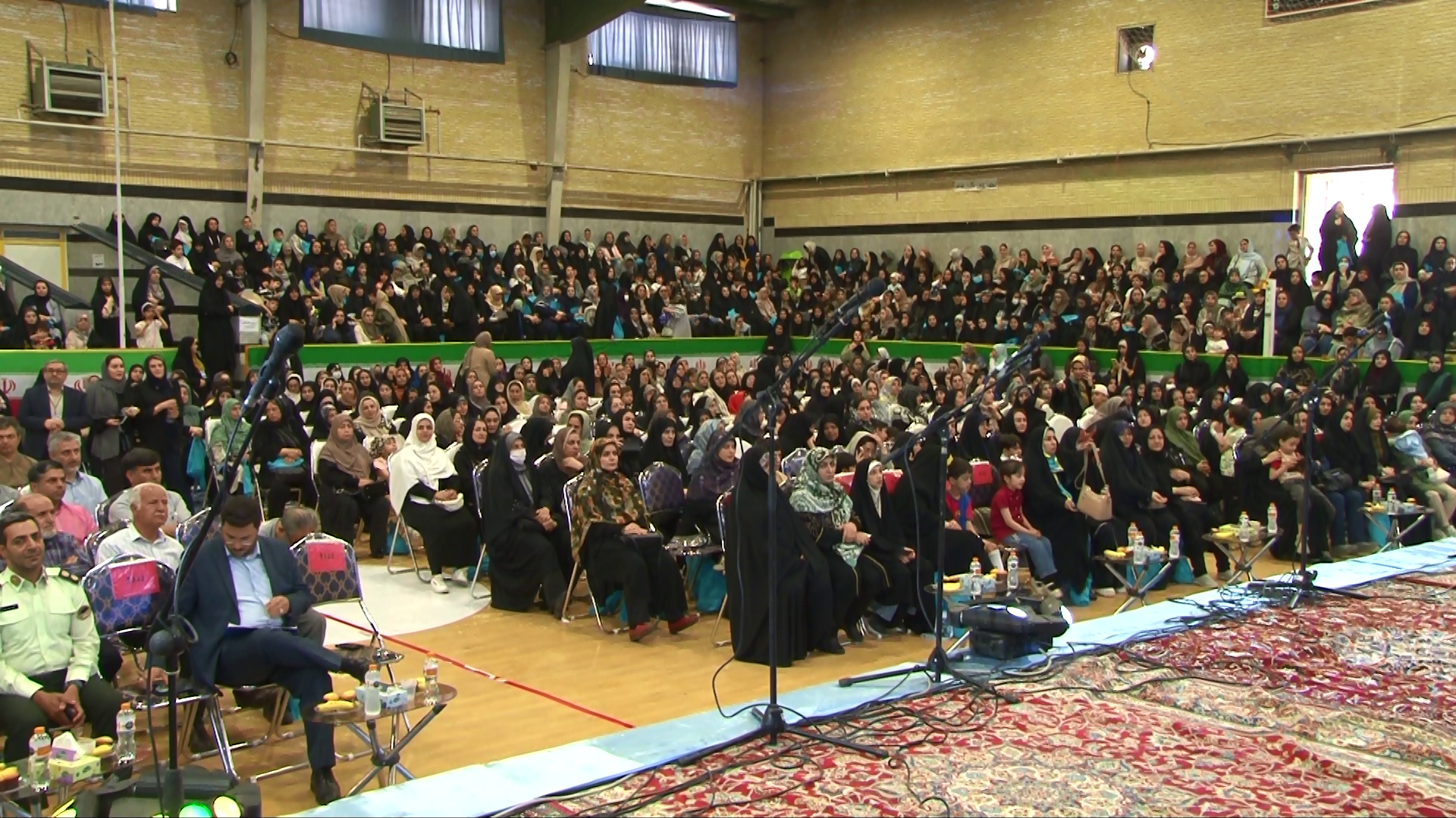 برگزاری همایش خانواده و مدرسه در همدان