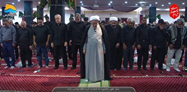 اقامه نماز ظهر عاشورا با حضور گسترده عزاداران حسینی در هرمزگان
